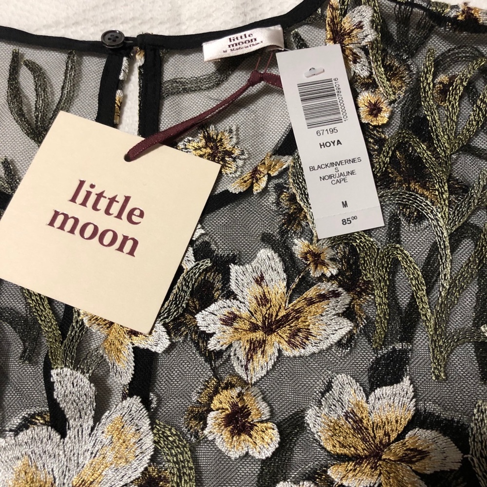 Aritzia Little Moon Blouse Floral NWT - Picture 5 of 7